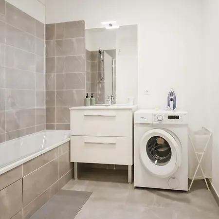 Elysian Paris-disney Apartment