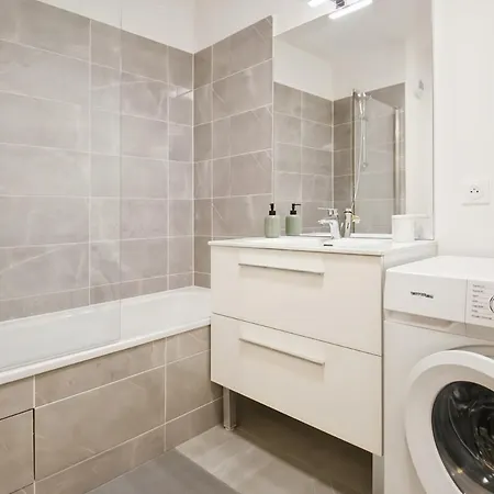 Elysian Paris-disney Apartment